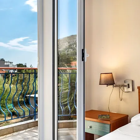 Apartment Spyros *