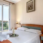 Apartment Spyros Valeriános